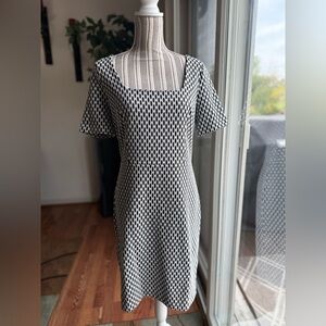 Ann Taylor Black and White Geometric Midi Dress